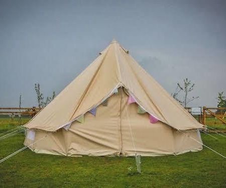 Skipbridge Farm Shepherds Huts Campground Green Hammerton Dış mekan fotoğraf